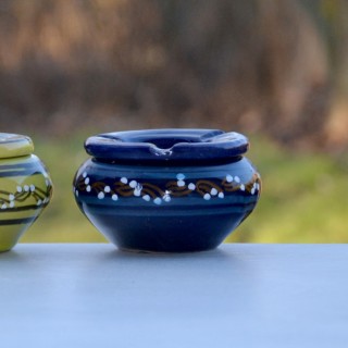 Lot de 3 cendriers Tatoué rouge, bleu et vert anis - Mini modèle